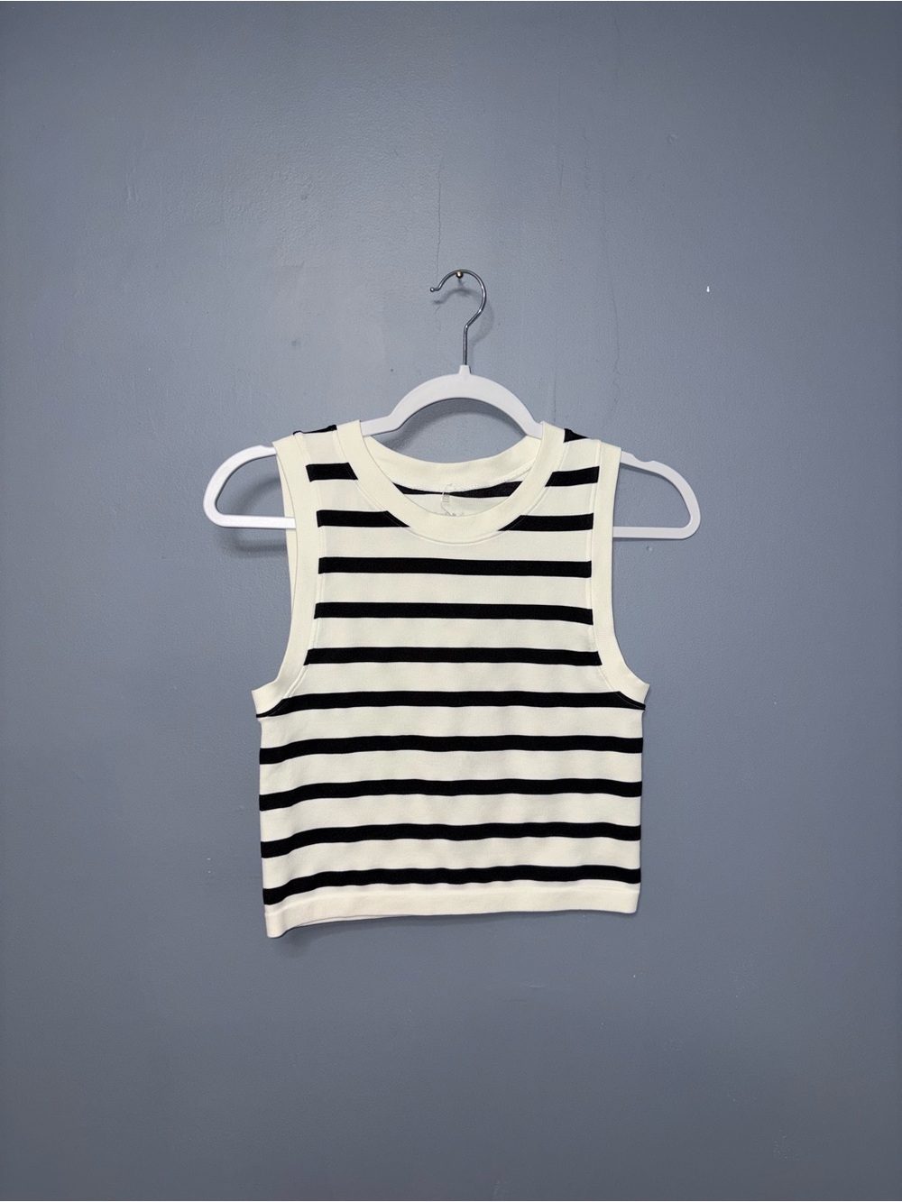 Jo&Co | White Striped TankTop | Size M/L